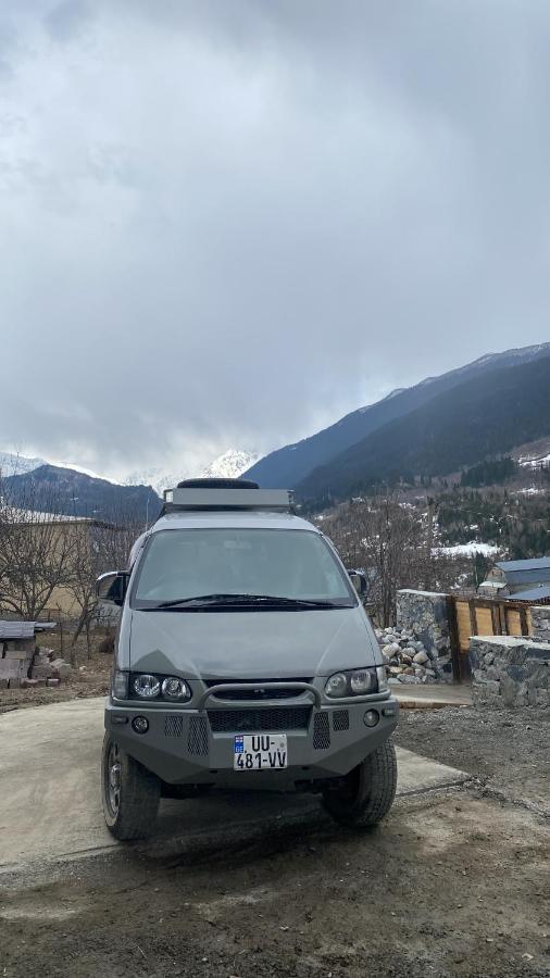 Guesthouse Shampriani 메스티아 외부 사진